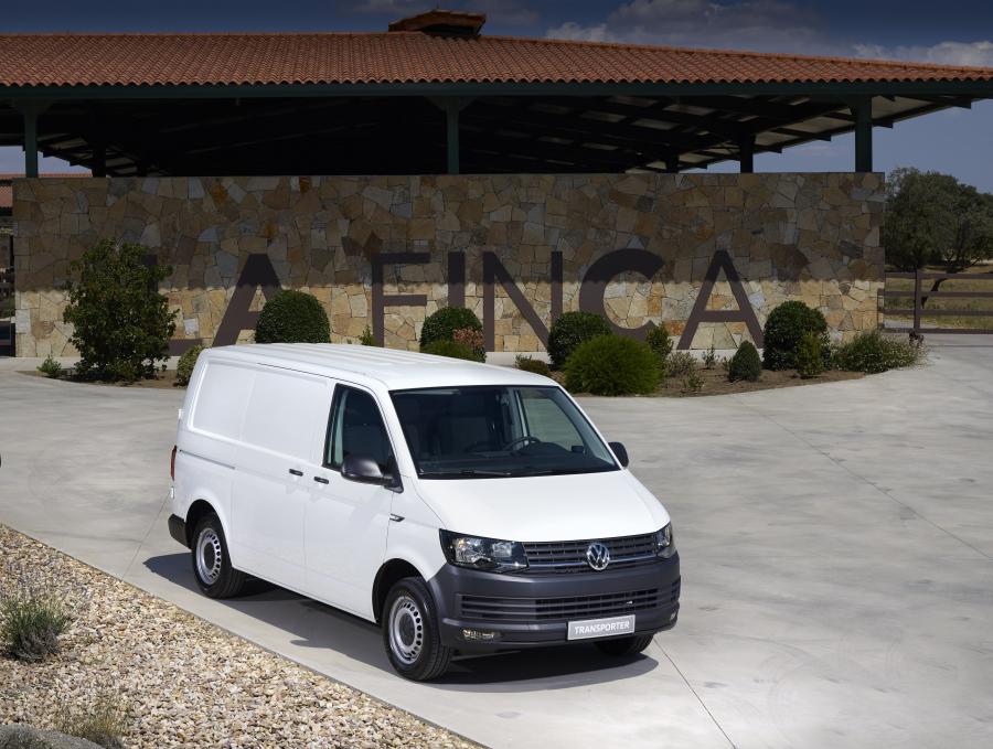  Volkswagen Transporter Kasten (T6) 2015 года  (WW) (фото 3 из 15)